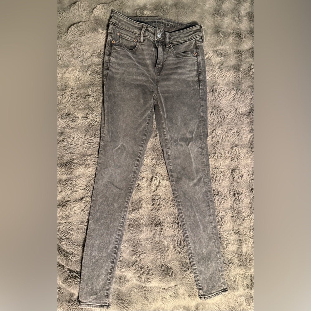 American Eagle Outfitters Women’s Skinny Jeans in Washed Black (sz 4 reg) NWOT